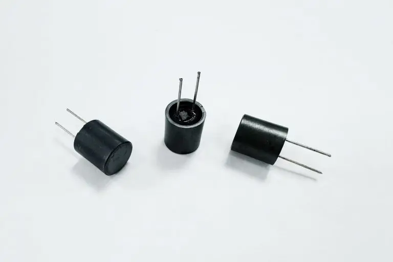 Il servizio tecnico unico di Gujing Electronics ha risolto con successo i problemi di sicurezza delle soluzioni di alimentazione dei clienti