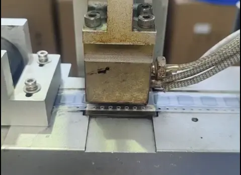 La soluzione Peel Force del nastro portante personalizzato risolve il problema della caduta di SMT per gli induttori di potenza